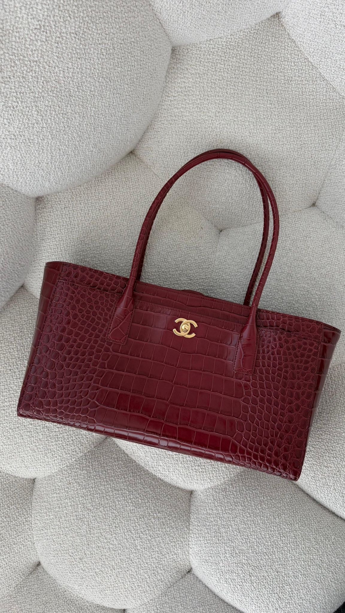 Chanel Spring Summer 2026 Small Tote Crocodile Embossed Calfskin & Gold-Tone Metal Burgundy