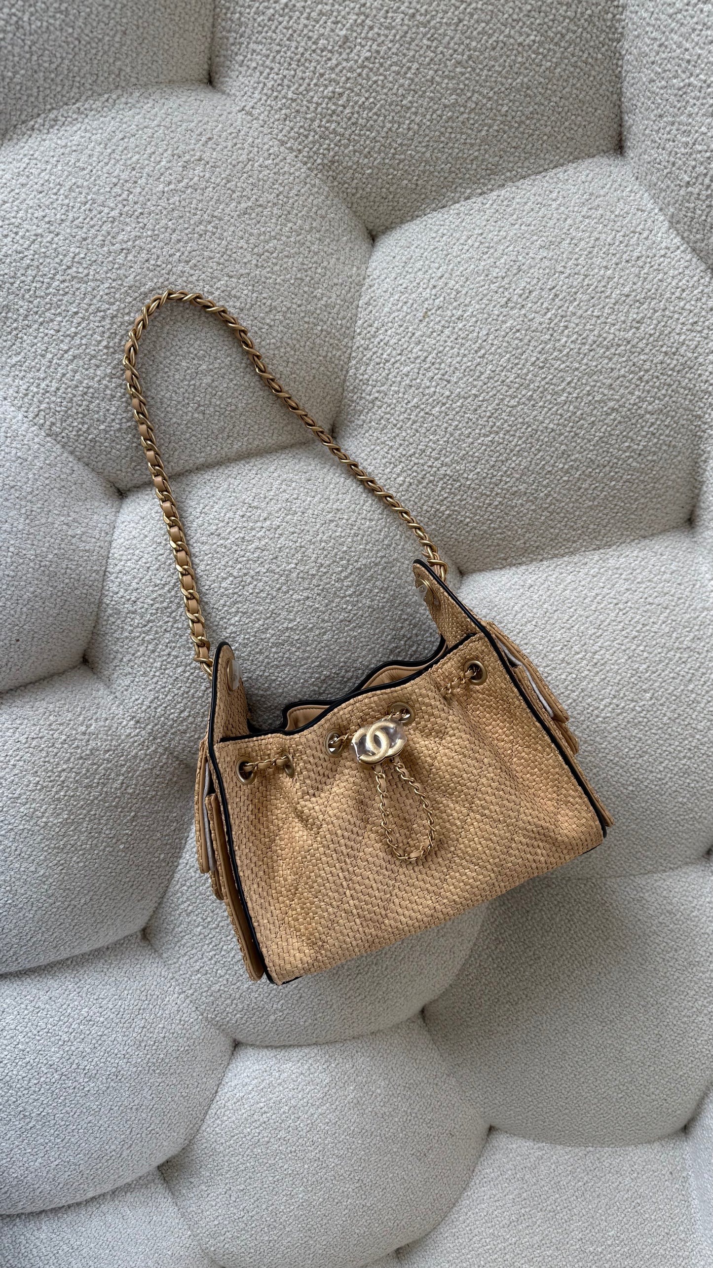 Chanel 25 Mini Hobo Braided Raffia Beige & Black