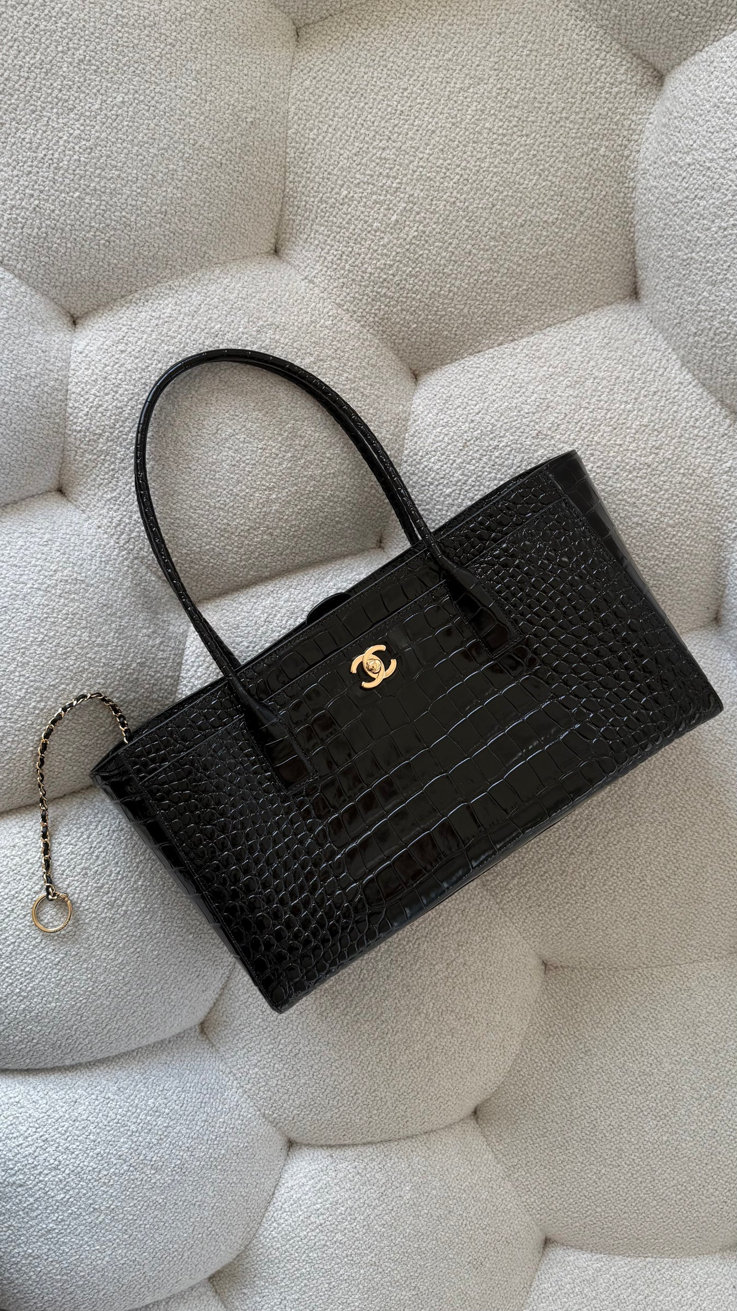 Chanel Spring Summer 2026 Small Tote Crocodile Embossed Calfskin & Gold-Tone Metal Black