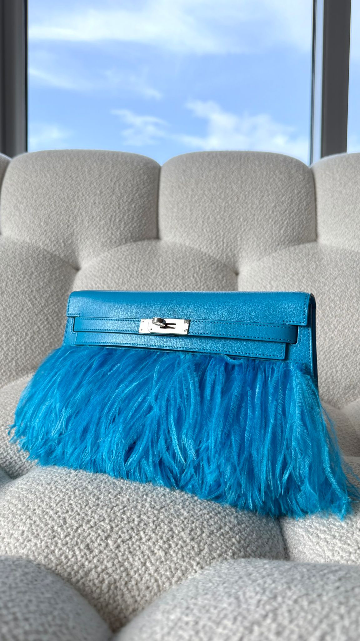 Hermès Kelly Elan Folie Chèvre & Ostrich Feathers Bleu Frida PHW B (Jun/24)