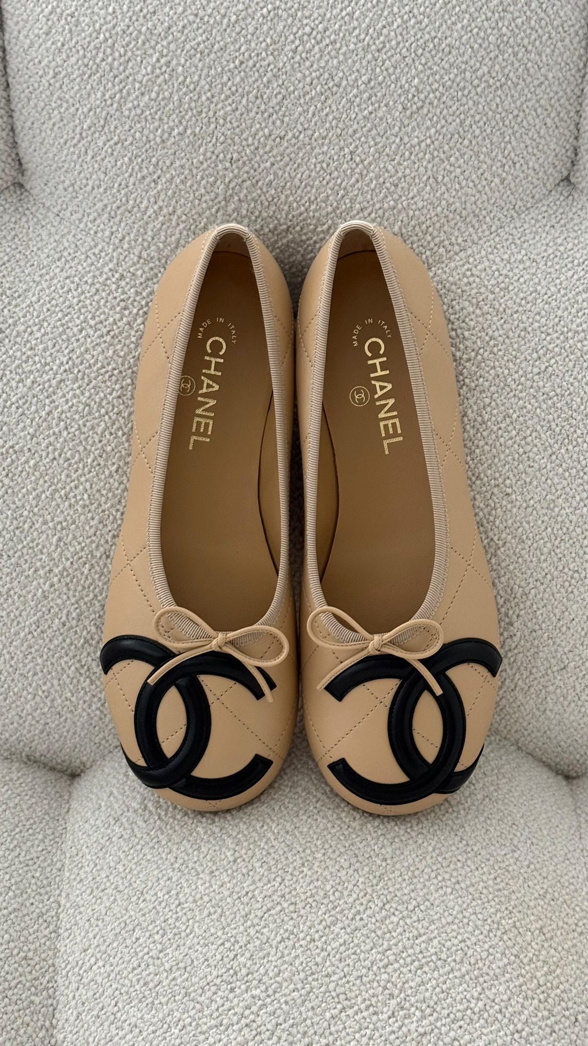 Chanel Coco Beach 2026 Ballet Flats Lambskin Beige & Black