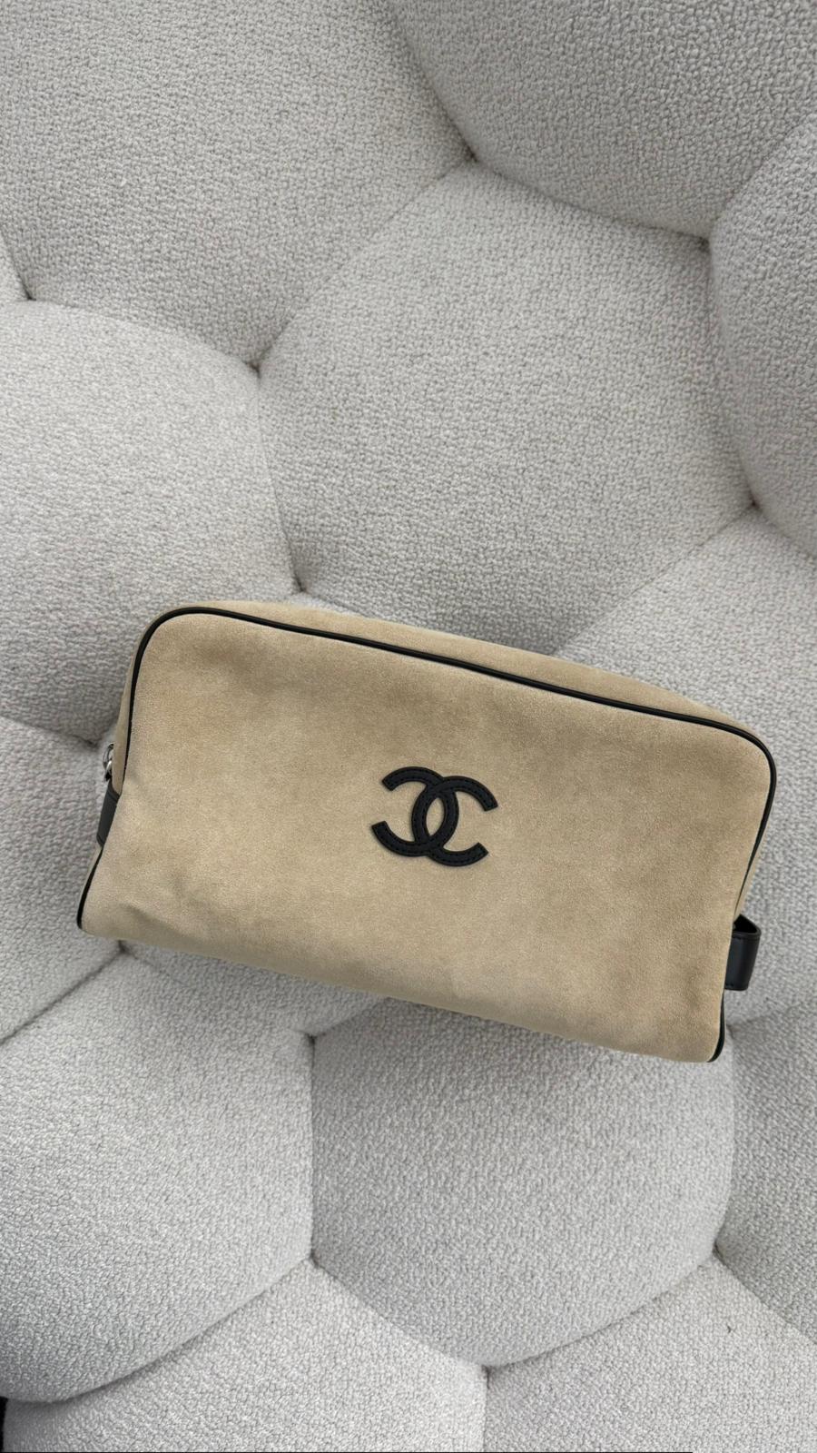 Chanel Coco Beach 2026 Large Zipped Pouch Suede Calfskin, Calfskin & Silver-Tone Metal Beige